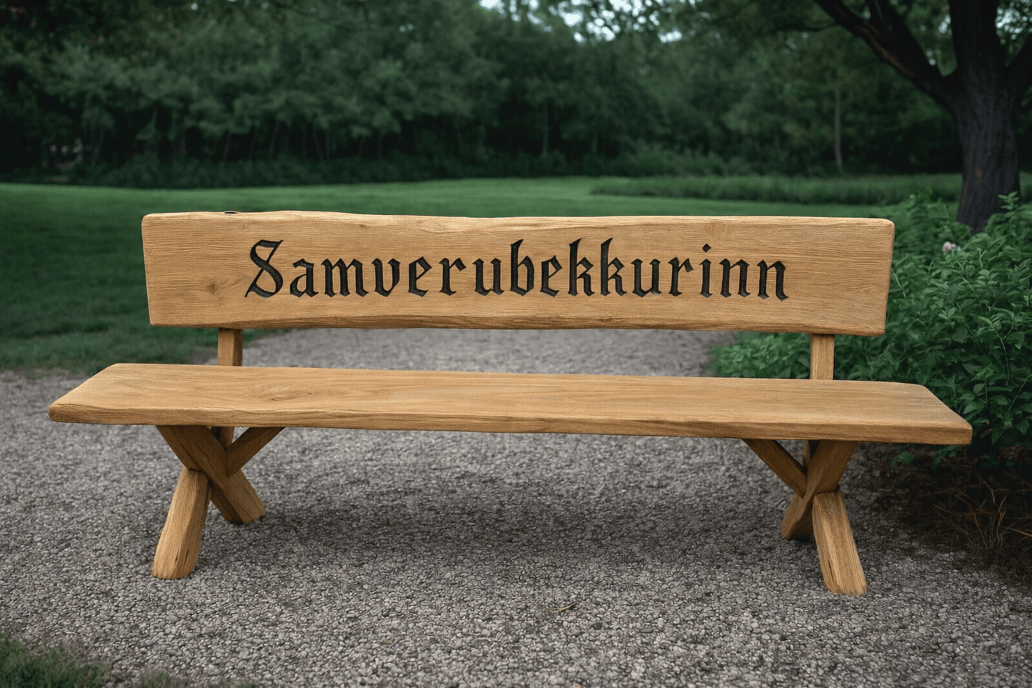 Glúmur – garðbekkur úr ljósri eik | Útihúsgögn.is