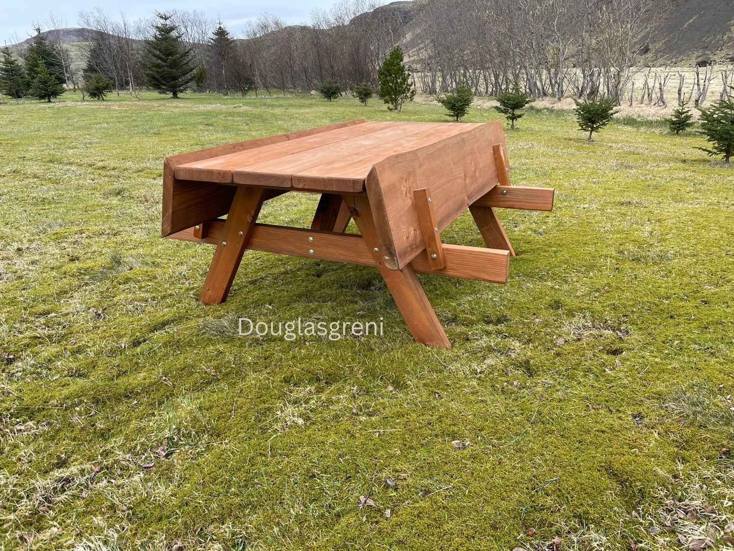 Höskuldur – borðbekkur úr harðviði – 175 cm
