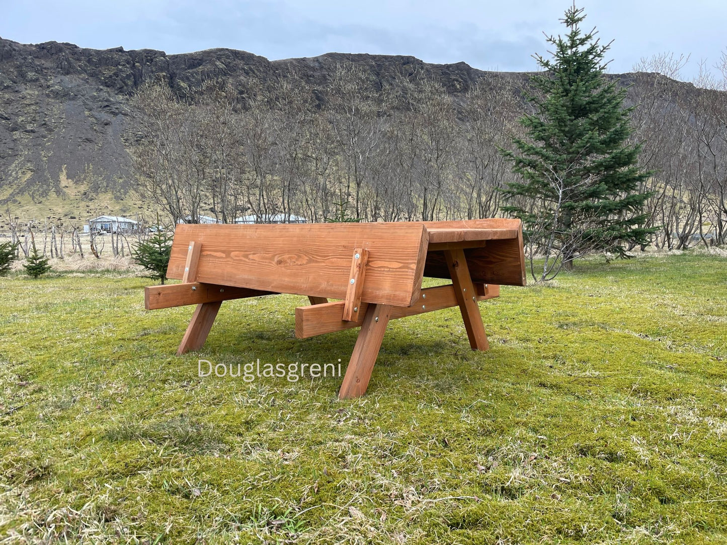 Höskuldur – borðbekkur úr harðviði – 175 cm