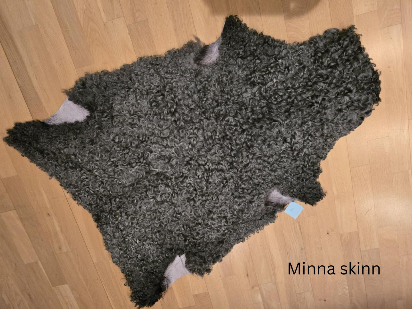 Setuskinn á garðbekki minni