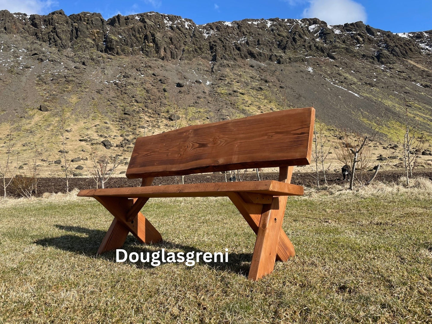 Glúmur með Krossfótum – Sterkur garðbekkur 160cm